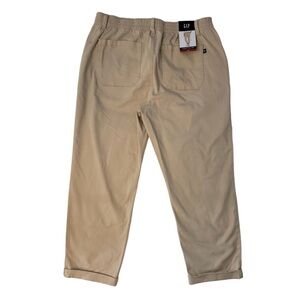 GAP Tan Cargo Pants Versatile Style